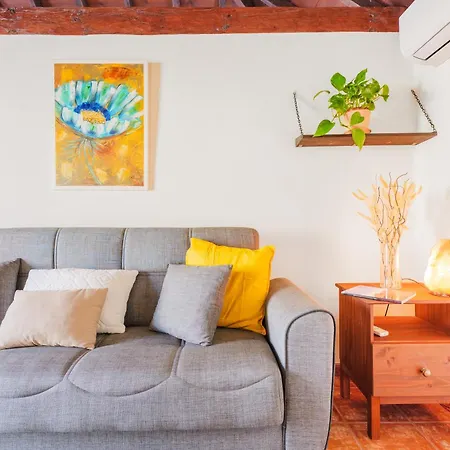 Casa Petra - Traditional Canary House 度假居