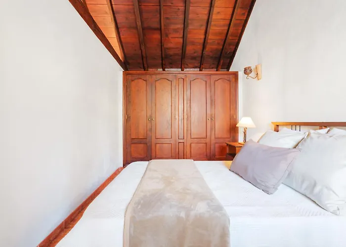 Дом отдыха Casa Petra - Traditional Canary House Гуимар