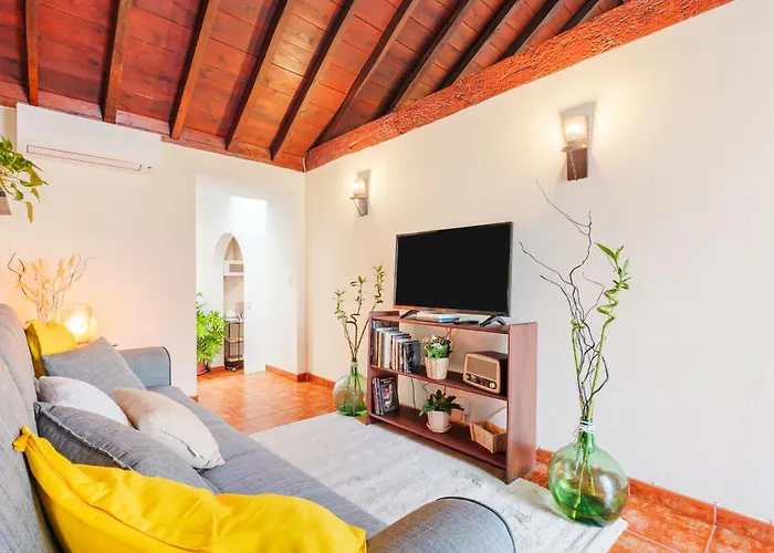 Casa Petra - Traditional Canary House Semesterbostad